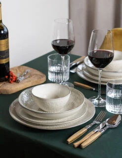 Jay Hill Kom Jersey ø 12 Cm / 350 Ml -Keukengerei Verkoop 10 8720955225120 9Jay Hill jersey servies sfeer 5