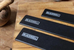 Blackwell Mesbeschermer - Universeel - Zwart - Voor Messen Met Een Lemmet Tot 26 Cm -Keukengerei Verkoop 11 Blackwell Messenbeschermers sfeer 2 1