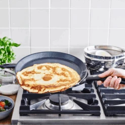 GreenPan Pannenkoekenpan Essentials - Zwart - ø 24 Cm - Keramische Anti-aanbaklaag -Keukengerei Verkoop 667b28b228ec1bc1005fc3d1a08875dcfcdbfa72 GP ESS BA Bd Pancakepan Large NS Lifestyle a 1