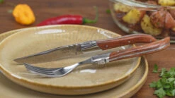 Jay Hill Steakmessen Laguiole - Rozenhout - 6 Stuks 9 Jay Hill Steakmessen Laguiole - Rozenhout - 6 Stuks -Keukengerei Verkoop 8720364453466 2