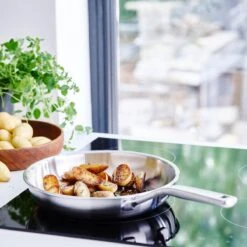 KitchenAid Koekenpan - Multi-Ply RVS - ø 24 Cm - Zonder Anti-aanbaklaag -Keukengerei Verkoop KA Koekenpan Multiply Stainless 2 1