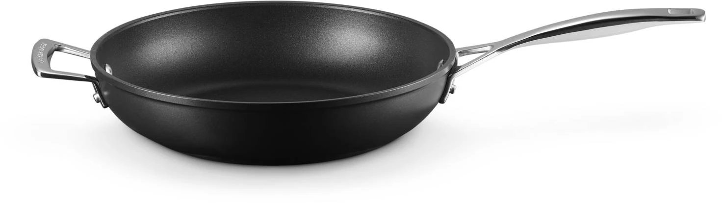 Le Creuset Sauteerpan Les Forgées TNS - ø 28 Cm / 3.2 Liter - Standaard Anti-aanbaklaag 1 Le Creuset Sauteerpan Les Forgées TNS - ø 28 Cm / 3.2 Liter - Standaard Anti-aanbaklaag