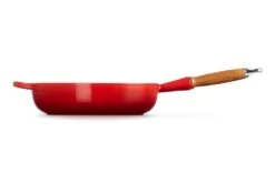 Le Creuset Hapjespan Signature - Kersenrood - ø 28 Cm / 3.6 Liter- Geëmailleerde Anti-aanbaklaag -Keukengerei Verkoop LC 20210721 HL PS FS 20259280600422 003