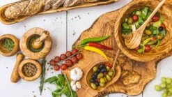 Jay Hill Serveerplank Tunea - Olijfhout - Schors XL 64 - 72 Cm -Keukengerei Verkoop Tunea 33