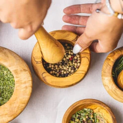 Jay Hill Vijzel Tunea - Olijfhout - ø 11 Cm -Keukengerei Verkoop TuneaHand 12