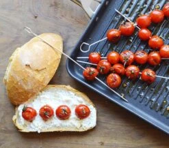 Valira Grillpan Aire - 28 X 28 Cm - Standaard Anti-aanbaklaag 8 Valira Grillpan Aire - 28 X 28 Cm - Standaard Anti-aanbaklaag -Keukengerei Verkoop grillpansfeerfoto