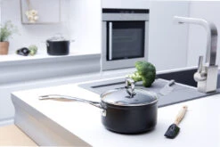 Le Creuset Pannendeksel Les Forgées TNS - ø 16 Cm 3 Le Creuset Pannendeksel Les Forgées TNS - ø 16 Cm -Keukengerei Verkoop le creuset pannendeksel pan