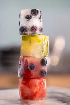 Sareva IJsblokjesvorm - 4 Grote Ijsblokjes - Siliconen - Easy Release - Herbruikbaar -Keukengerei Verkoop sereva ijs sfeer 6